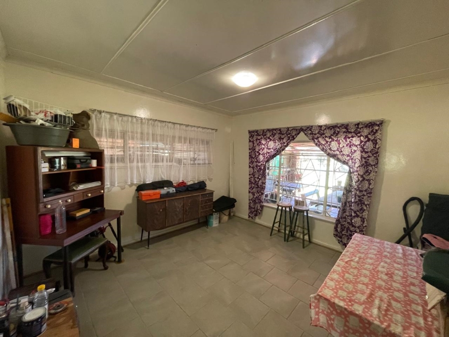 6 Bedroom Property for Sale in Bloemhof Rural North West